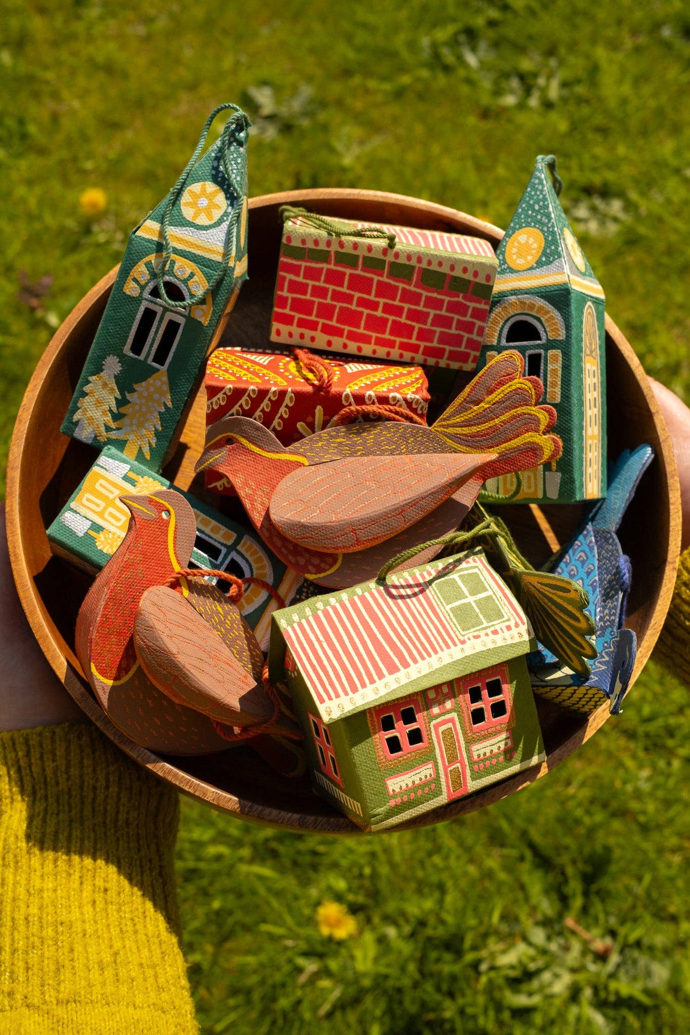 Partridge Screen-Printed Board Decoration